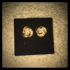 Avon center rhinestone knot pierced earrings